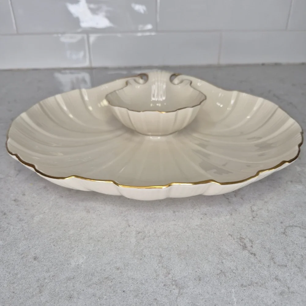 Lenox Chip And Dip Server Shell Scalloped Gold Trim Cream Unisex
